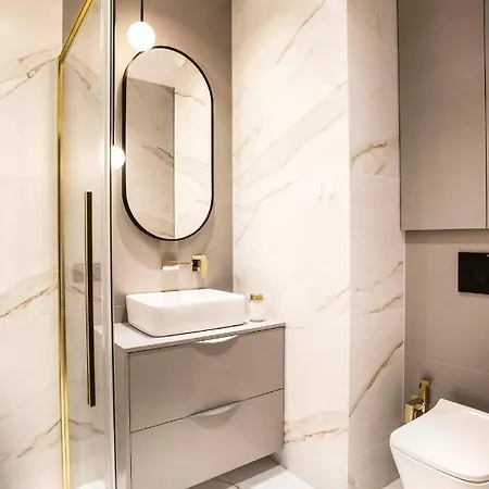 Appartamento Premium With Parking, Air Condition And Balcony *