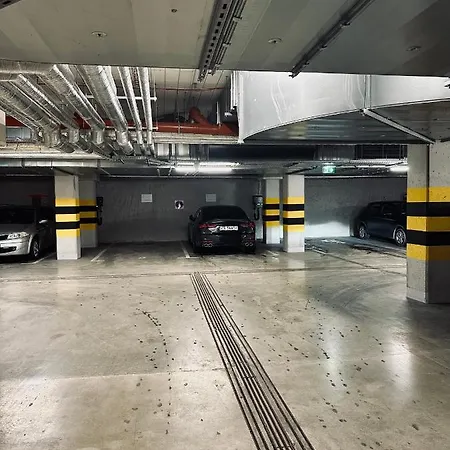 Premium With Parking, Air Condition And Balcony Apartmán