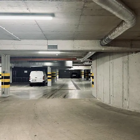 Premium With Parking, Air Condition And Balcony Apartmán